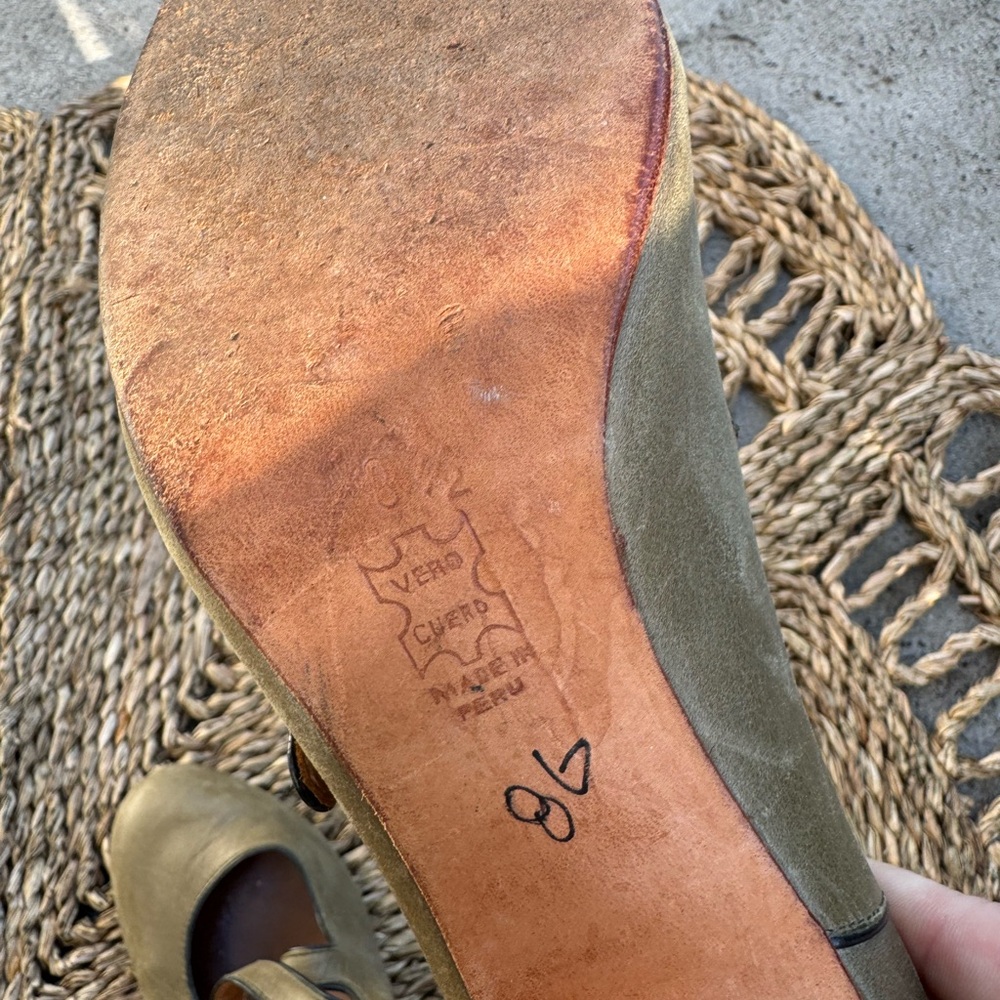 John Fluevog Olive Green Heels - Picture 4 of 4